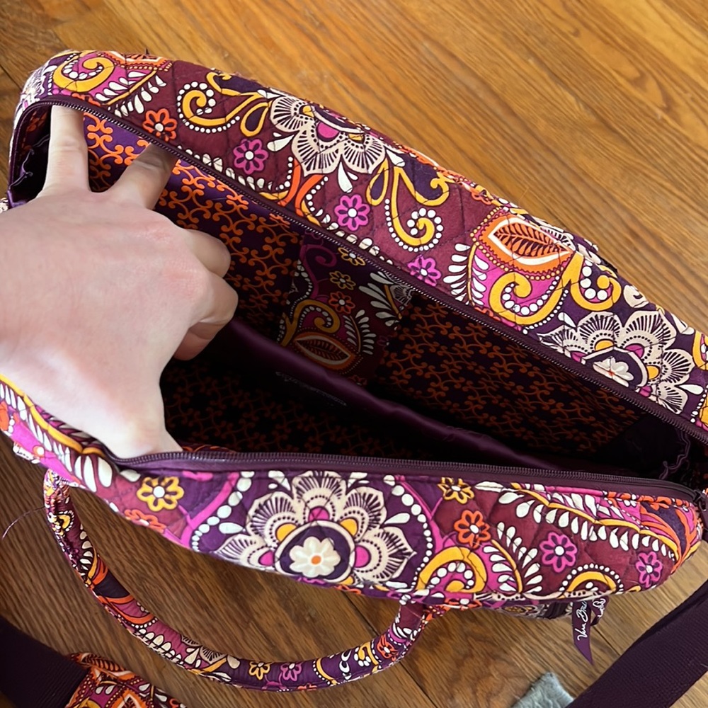 Vera Bradley weekender bag set w/ laptop sleeve, tablet sleeve, and umbrella - Picture 4 of 8